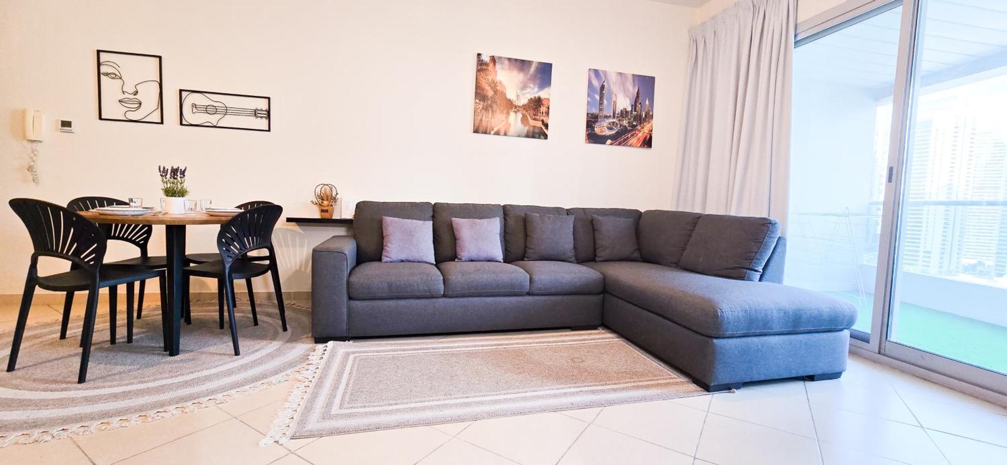 Spacious 2 Bed Apt At Marina High Floor 두바이 외부 사진